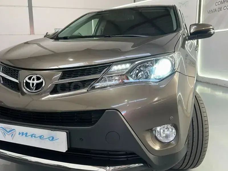 Usado Toyota RAV4 Advance 150 CV (110 kW) 2016 Marrón SUV