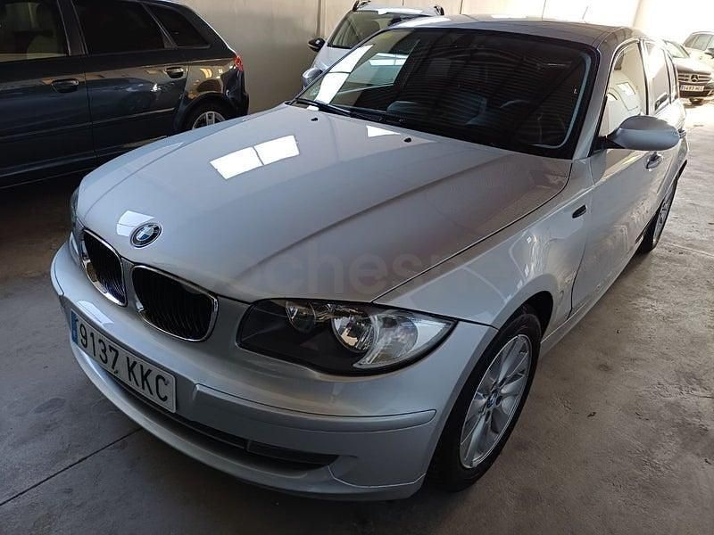 Usado BMW 120 177 CV (130 kW) 2010 Gris / plata Utilitario