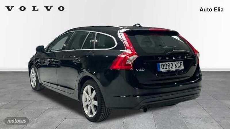 Usado Volvo V60 Momentum 2017 Negro Familiar