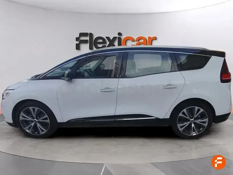 Usado Renault Grand Scénic IV Intens 130 CV (95 kW) 2017 Gris / plata Monovolumen