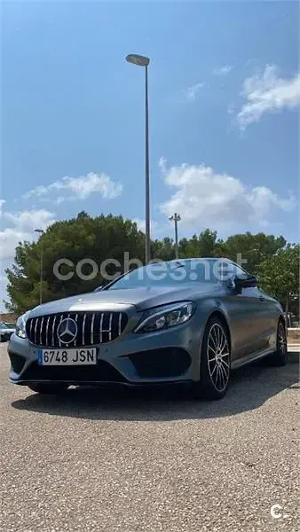 Usado Mercedes C300 245 CV (180 kW) 2016 Gris / plata Coupe