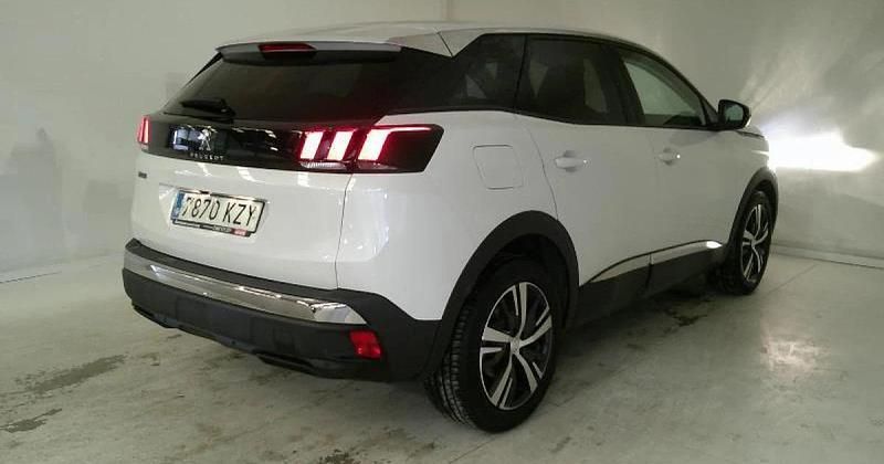 Usado Peugeot 3008 Allure 130 CV (95 kW) 2019