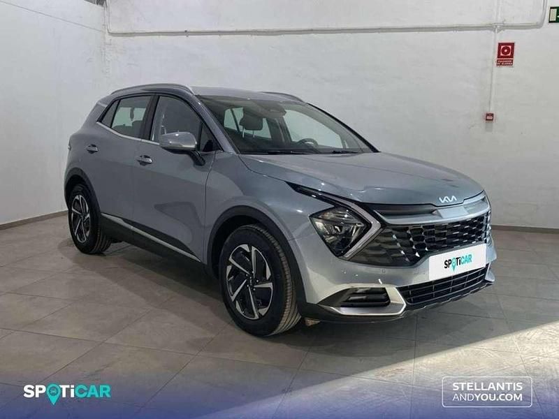 Usado Kia Sportage 137 CV (100 kW) 2024 Gris SUV