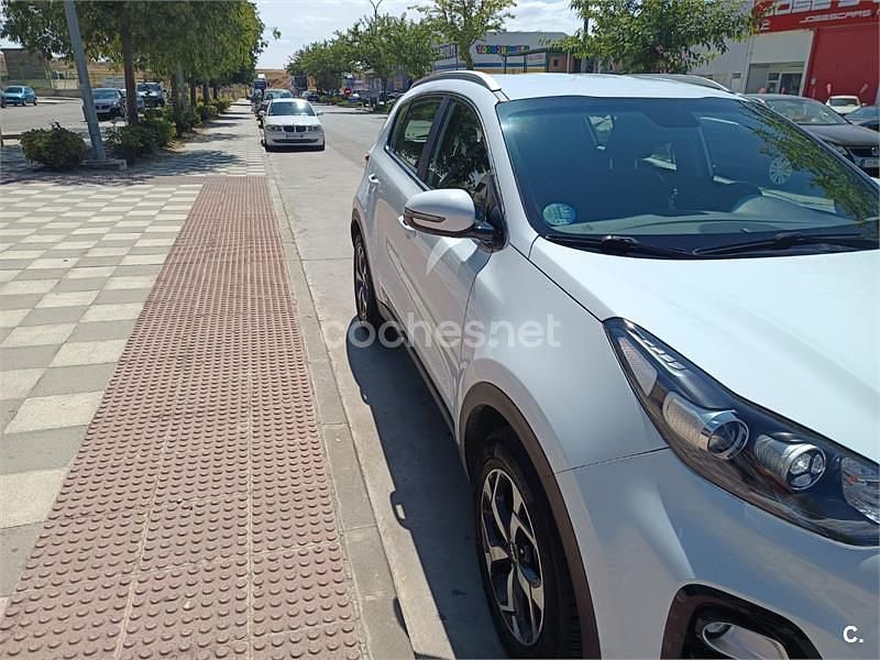 Usado Kia Sportage GT-Line 136 CV (100 kW) 2019 Blanco SUV