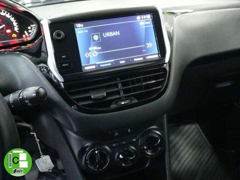 Usado Peugeot 208 Active 99 CV (72 kW) 2019 Utilitario