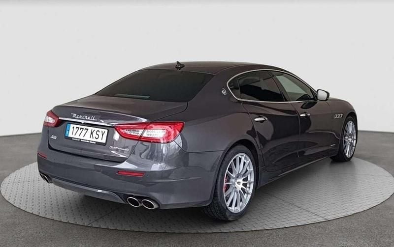 Usado Maserati Quattroporte 430 CV (316 kW) 2019 Gris / plata Berlina