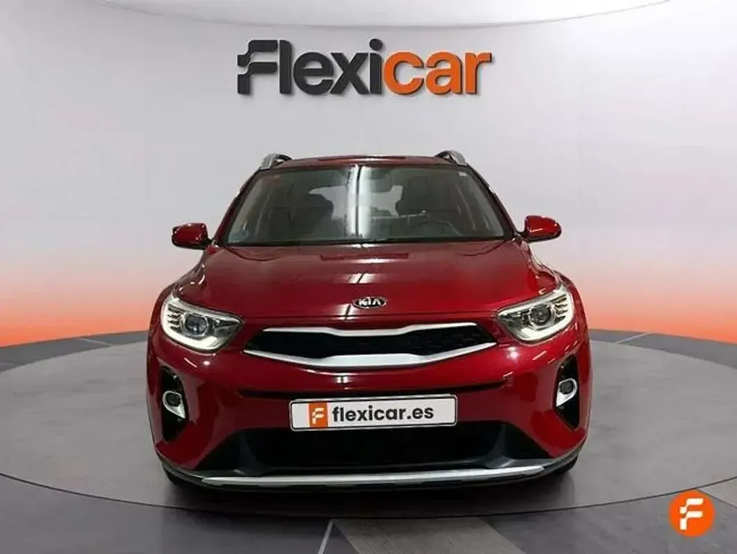 Usado Kia Stonic 84 CV (61 kW) 2020 Rojo SUV