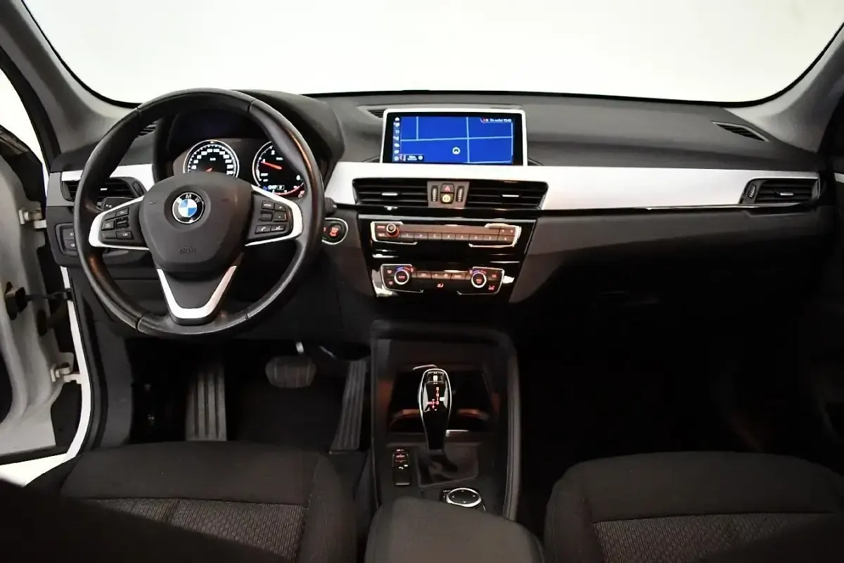 Usado BMW X1 Comfort Edition 150 CV (110 kW) 2022 Blanco SUV