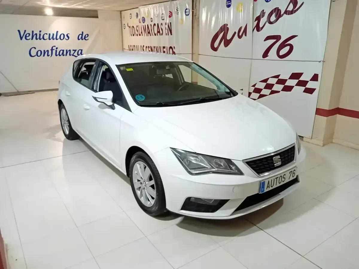Usado Seat Leon Reference 115 CV (84 kW) 2018 Blanco