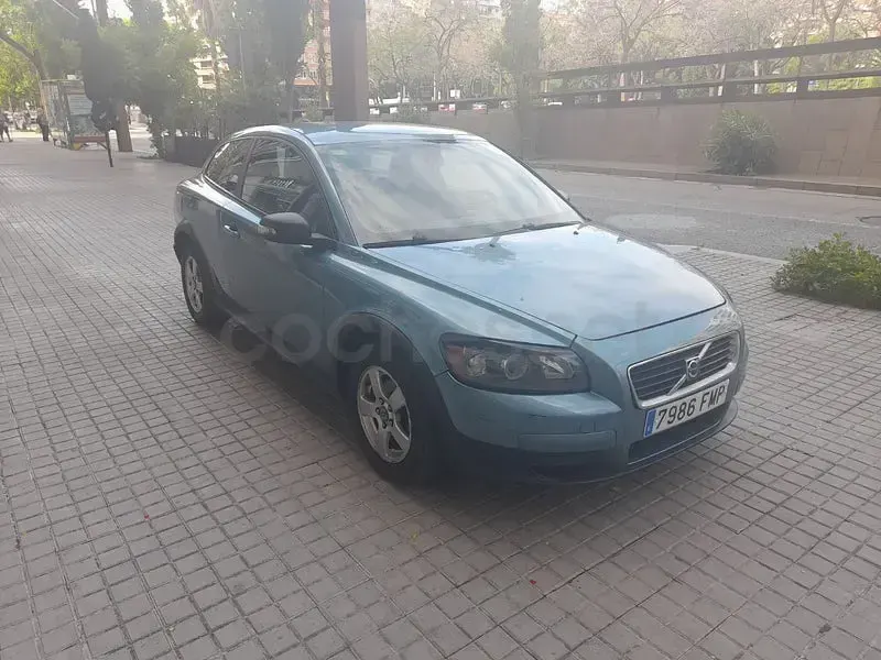 Usado Volvo C30 Momentum 100 CV (73 kW) 2007 Azul Utilitario