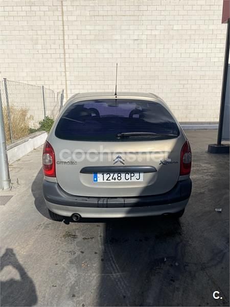 Gris / plata Usado 2003 Citroën Xsara Picasso Monovolumen | 2250 € (Buen precio) - Imagen 1/1