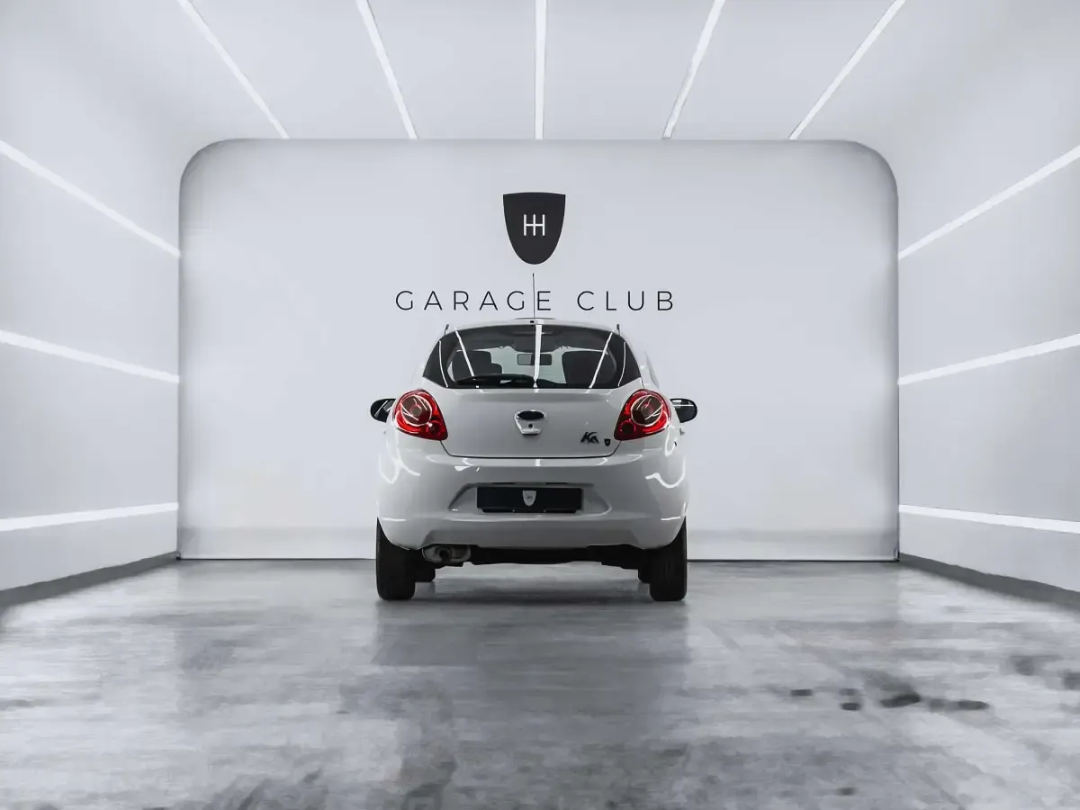 Usado Ford Ka 69 CV (50 kW) 2014 Blanco Coupe