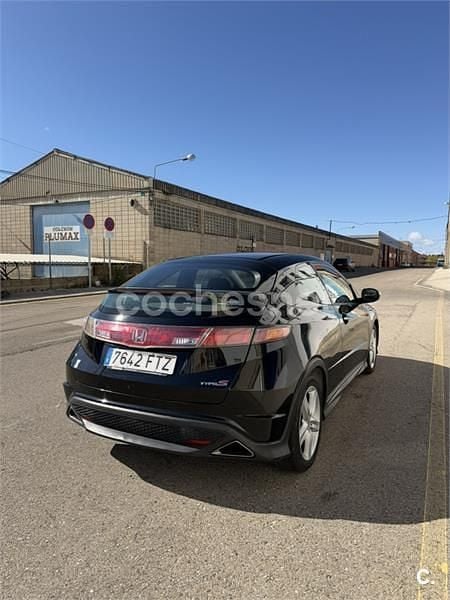 Usado Honda Civic Type S 140 CV (102 kW) 2007 Negro Berlina