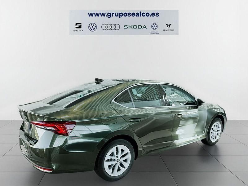 Nuevo Skoda Octavia 150 CV (110 kW) 2026 Verde