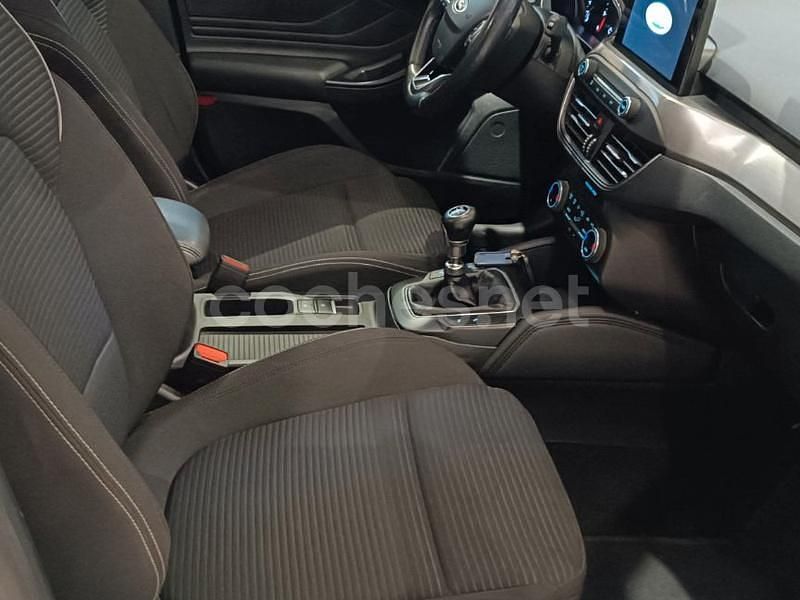 Usado Ford Focus Titanium 120 CV (88 kW) 2020 Blanco Berlina