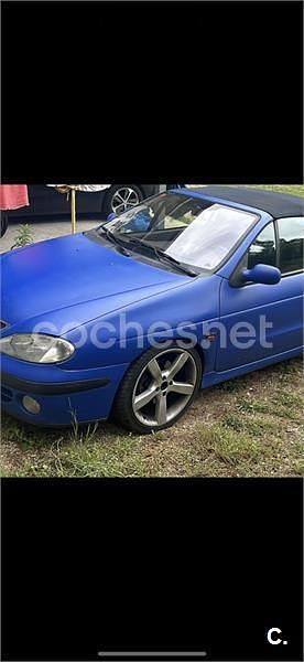 Usado Renault Mégane Cabriolet 110 CV (80 kW) 1999 Azul Descapotable