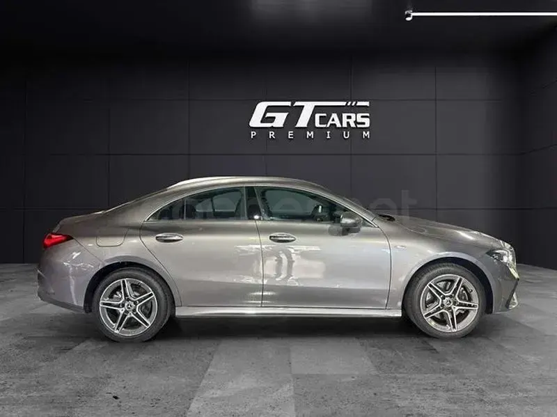 Usado Mercedes CLA250e AMG 218 CV (160 kW) 2025 Gris / plata Coupe