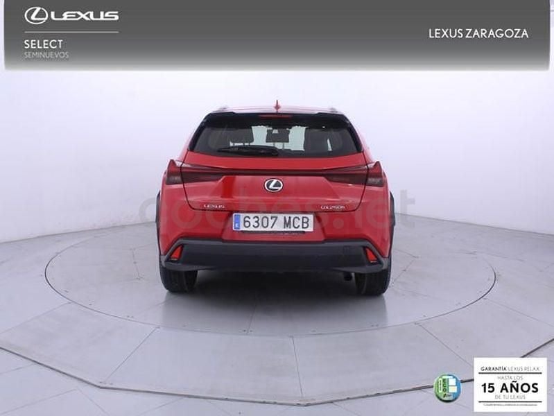 Usado Lexus UX Business Edition 184 CV (135 kW) 2022 Rojo SUV