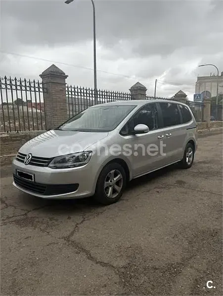 Usado VW Sharan Sport 140 CV (102 kW) 2011 Gris / plata Monovolumen