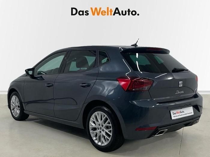 Usado Seat Ibiza FR 115 CV (84 kW) 2024 Gris Utilitario