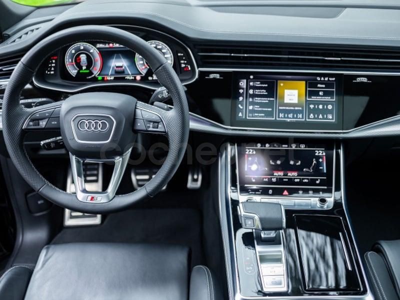 Usado Audi Q8 S-Line 286 CV (210 kW) 2024 Gris / plata SUV