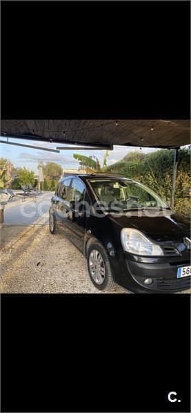 Usado Renault Grand Modus Exception 100 CV (73 kW) 2009 Negro Monovolumen