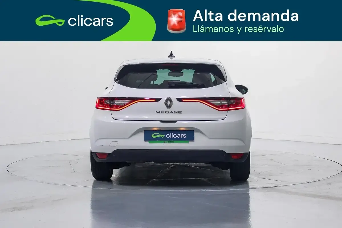 Usado Renault Mégane Intens 115 CV (84 kW) 2019 Blanco Berlina