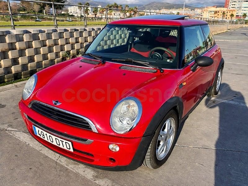 Usado Mini ONE 90 CV (66 kW) 2006 Rojo Utilitario