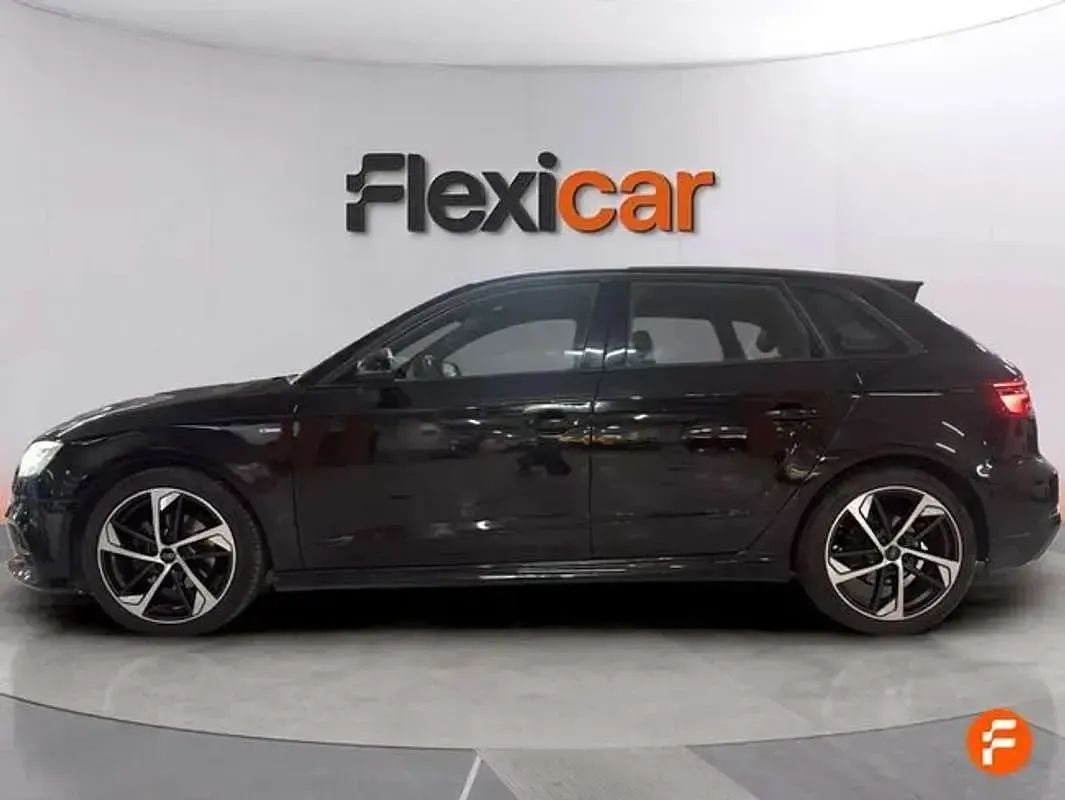 Usado Audi A3 Sportback 116 CV (85 kW) 2020 Negro Utilitario