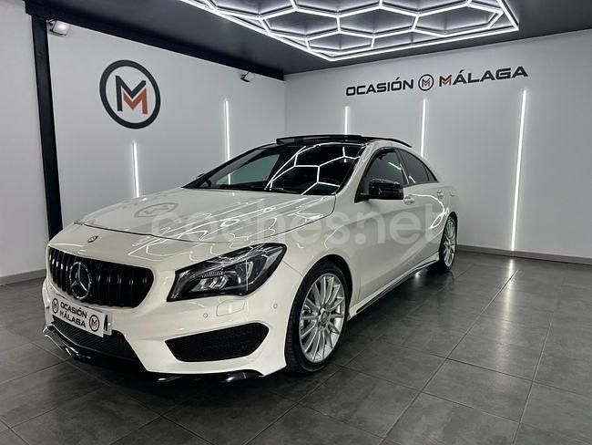 Blanco Usado 2016 Mercedes CLA200 AMG line Berlina | 24.900 € (Un poco caro) - Imagen 1/4