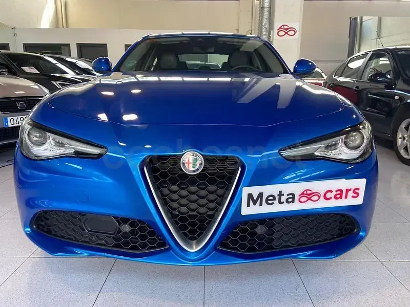 Usado Alfa Romeo Giulia Executive 190 CV (139 kW) 2019 Azul Berlina
