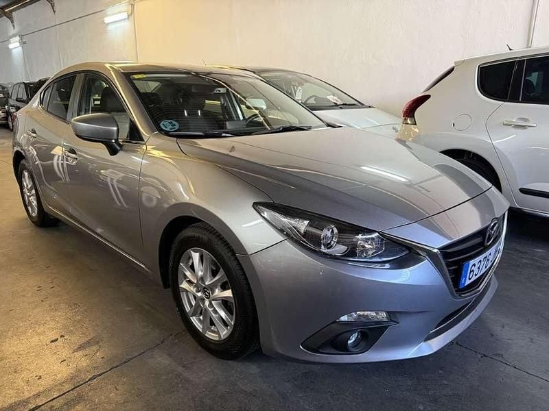 Usado Mazda 3 Style 120 CV (88 kW) 2016 Plateado Utilitario