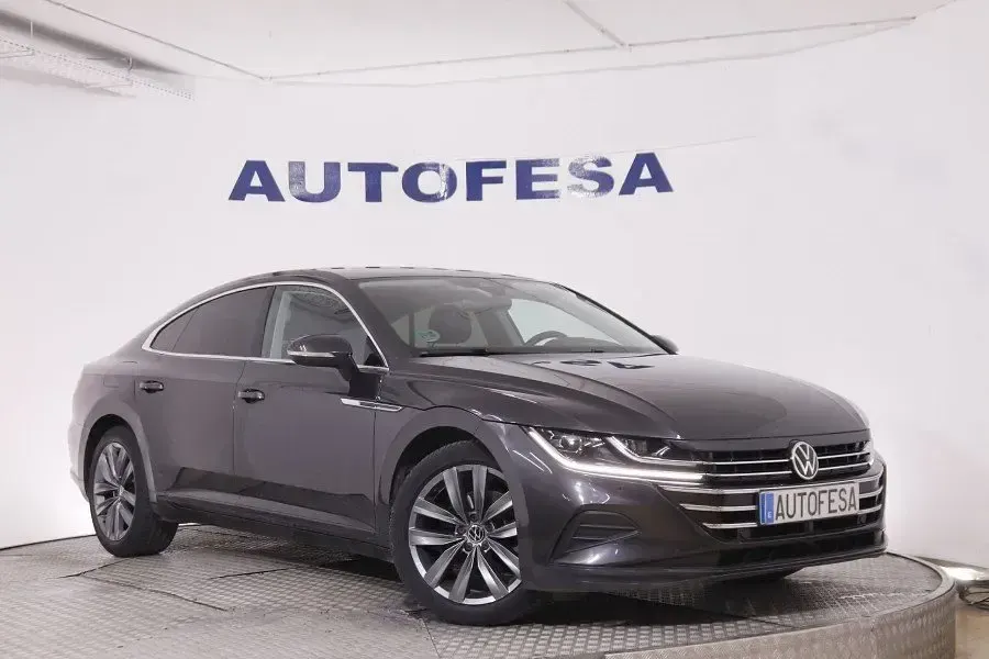 Usado VW Arteon 150 CV (110 kW) 2022 Gris
