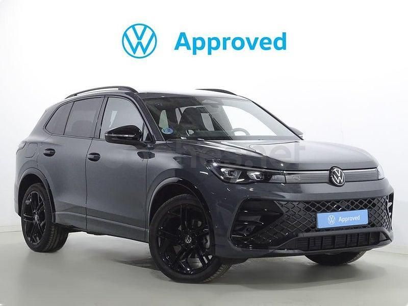 Usado VW Tiguan R-line 150 CV (110 kW) 2024 Gris / plata SUV