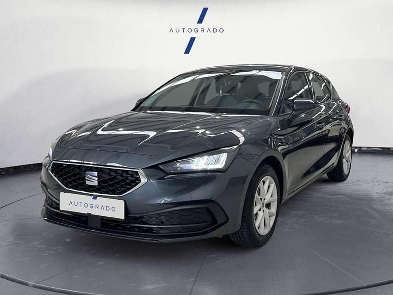 Usado Seat Leon Reference 110 HP (80 kW) 2022 Azul Citadino