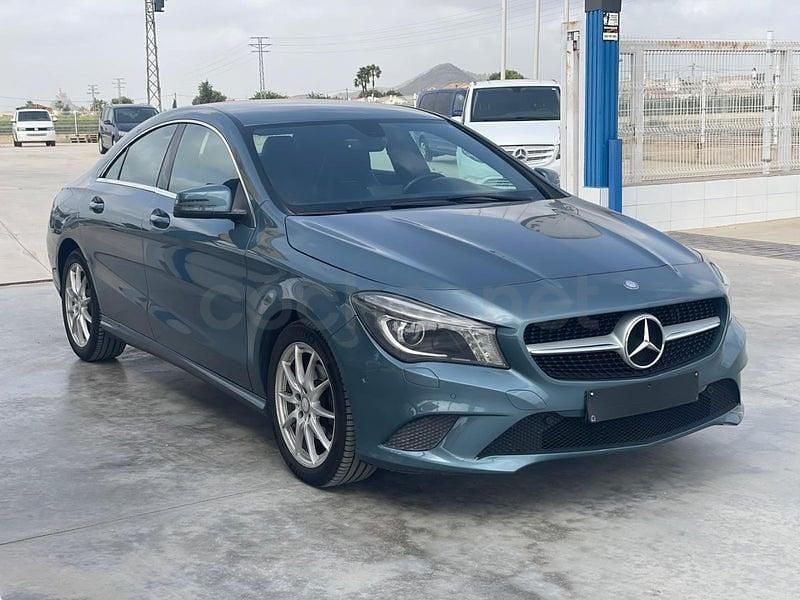 Usado Mercedes CLA220 Urban 170 CV (125 kW) 2013 Verde Berlina