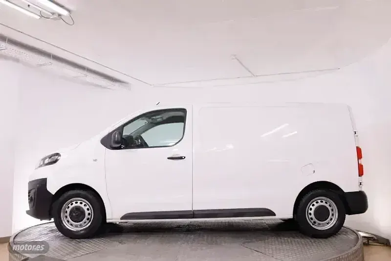 Usado Opel Vivaro 102 CV (75 kW) 2022 Blanco Monovolumen