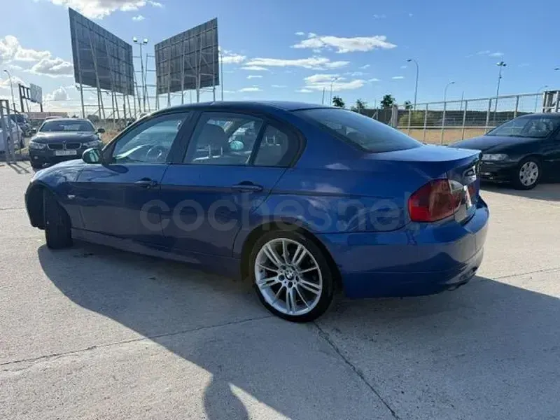 Usado BMW 320 163 CV (119 kW) 2007 Azul Berlina