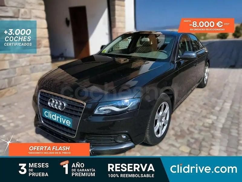 Usado Audi A4 Premium 143 CV (105 kW) 2012 Gris / plata Berlina
