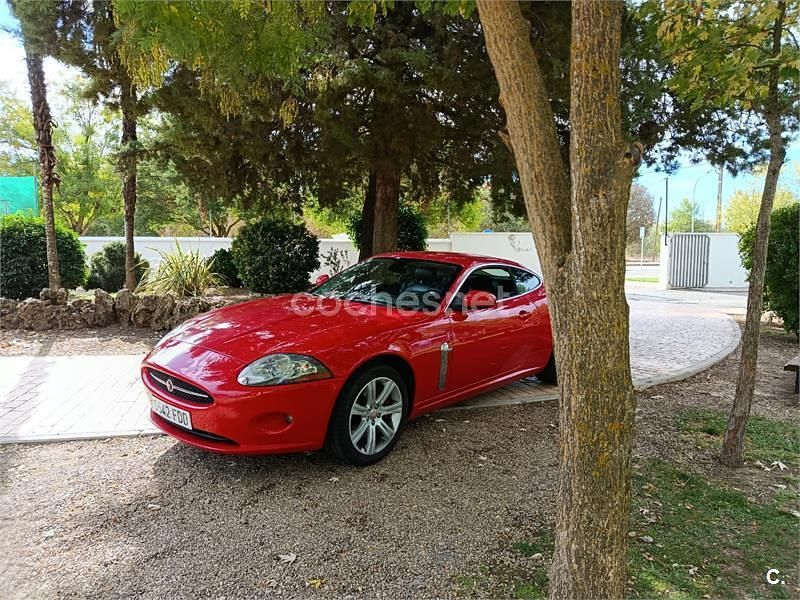 Rojo Usado 2006 Jaguar XK8 Coupe | 16.000 € (Caro) - Imagen 1/3