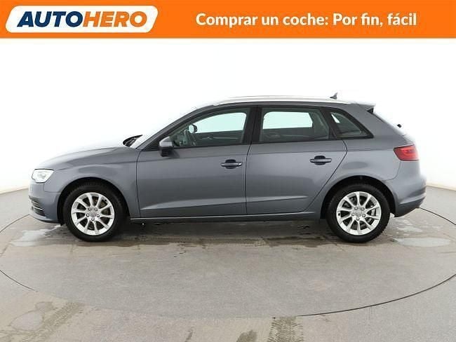 Usado Audi A3 Attraction 110 CV (80 kW) 2015 Gris Berlina