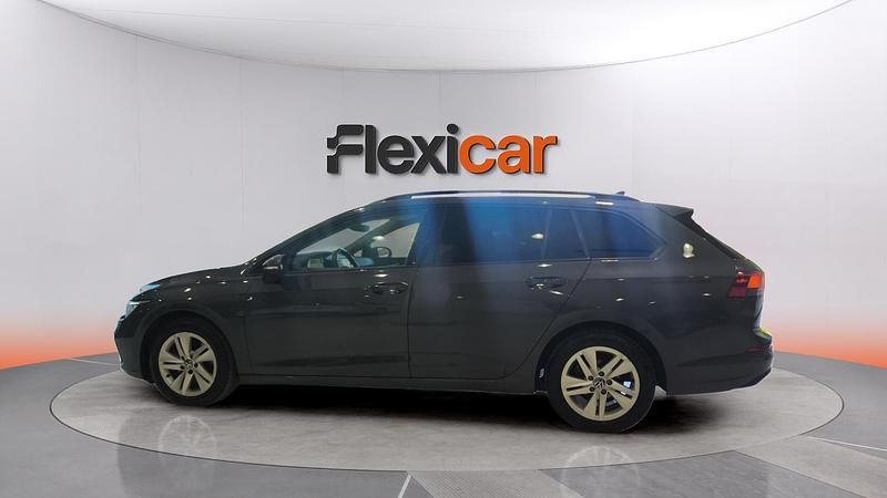 Usado VW Golf VIII Life 116 CV (85 kW) 2021 Gris Familiar