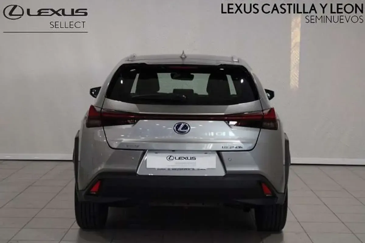 Usado Lexus UX 250h 184 CV (135 kW) 2021 Gris SUV