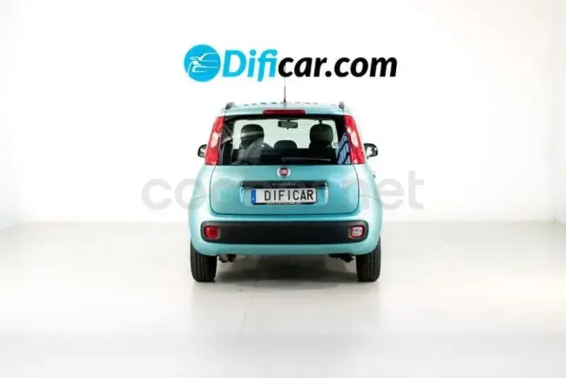Usado Fiat Panda Young 69 CV (50 kW) 2015 Azul Utilitario