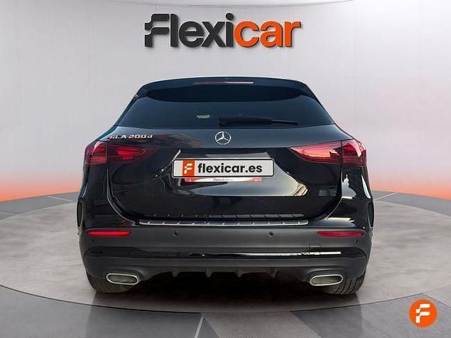Usado Mercedes GLA200 136 CV (100 kW) 2025 Negro SUV