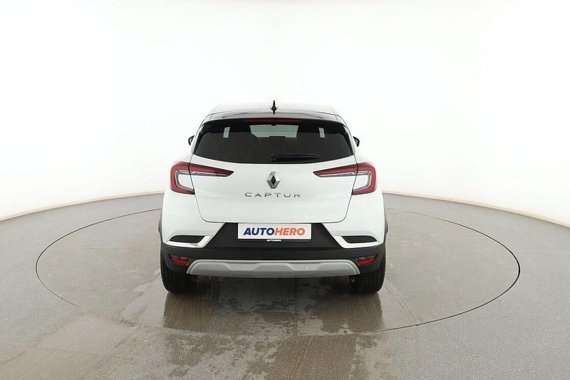 Usado Renault Captur Techno 140 HP (102 kW) 2023 Branco SUV