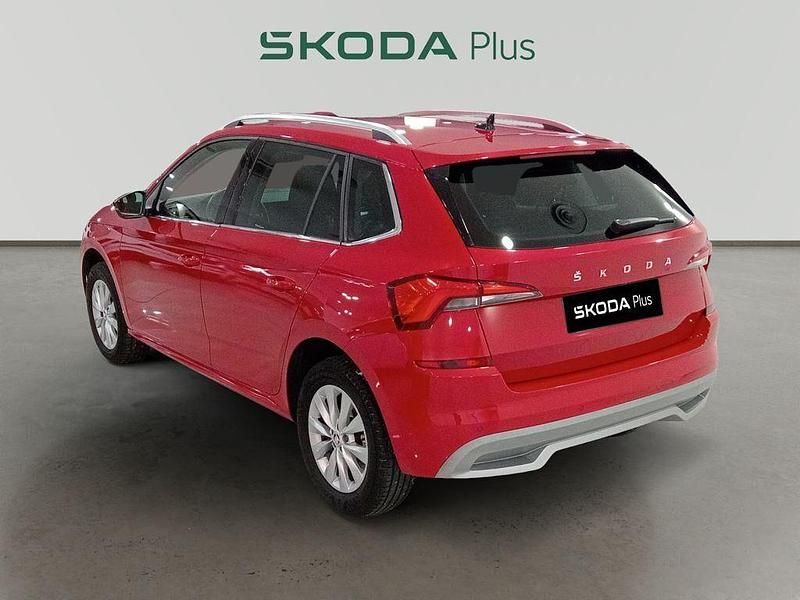 Usado Skoda Kamiq Ambition 110 CV (80 kW) 2023 Rojo SUV
