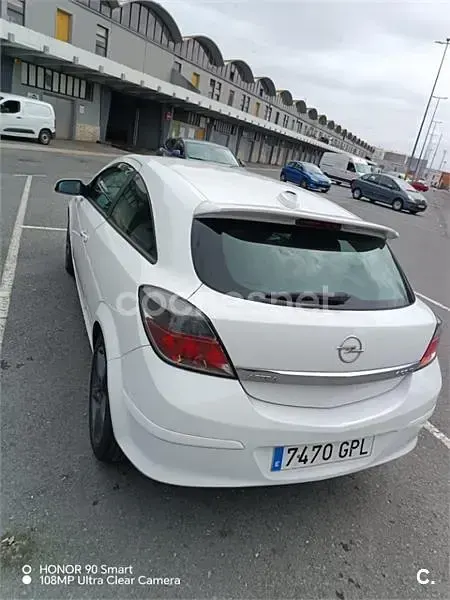 Usado Opel Astra GTC 110 CV (80 kW) 2009 Blanco Berlina