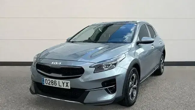 Usado Kia XCeed 160 CV (117 kW) 2022 Gris SUV
