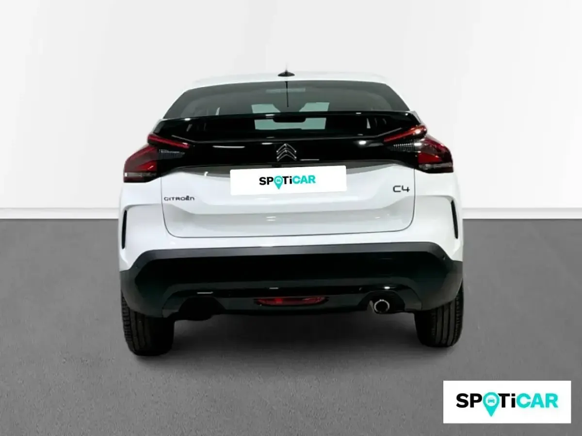 Usado Citroën C4 Feel 130 CV (95 kW) 2021 Blanco Berlina